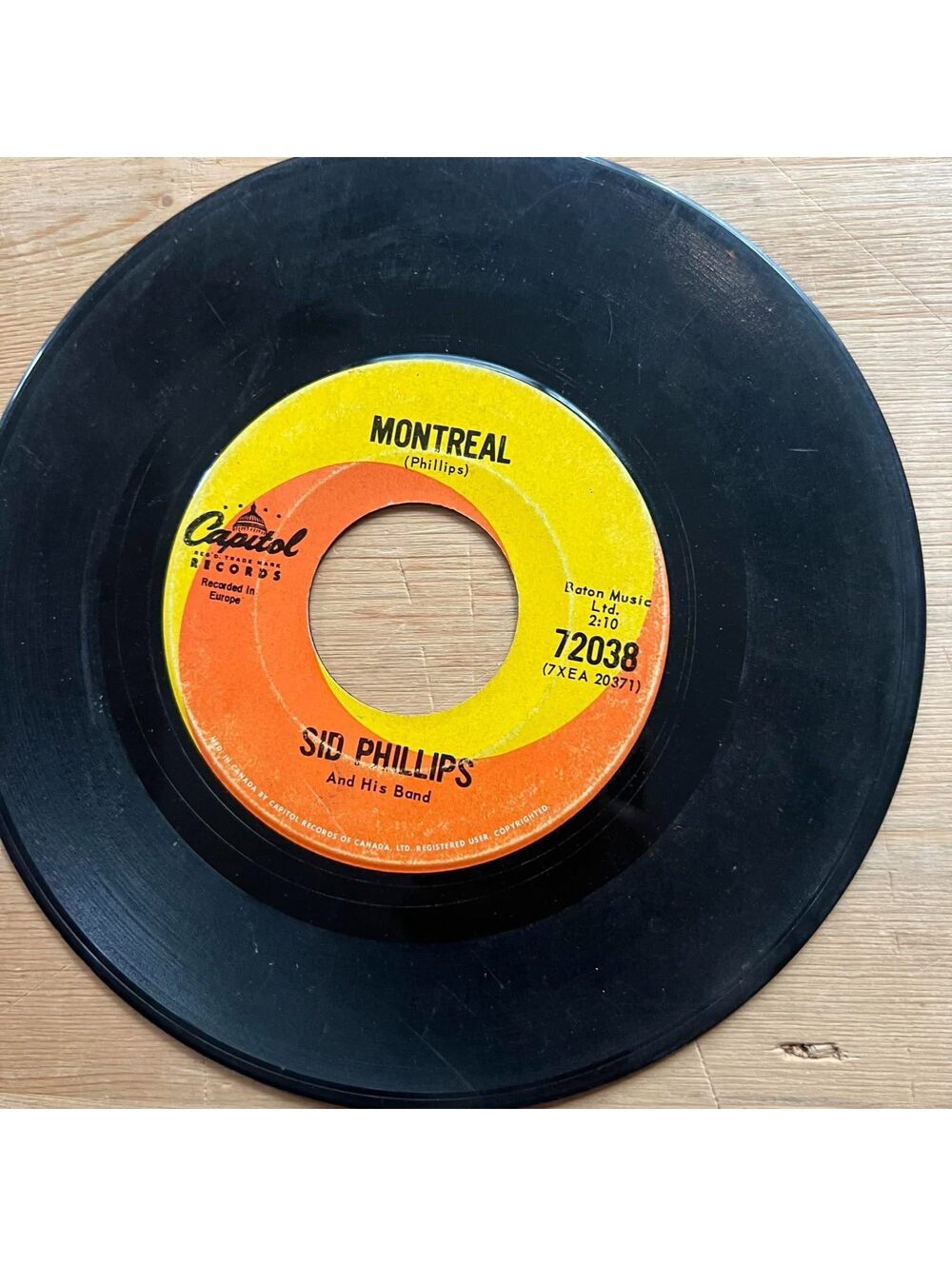 Sid Phillips - Montreal/Chattanoogie Shoe Shine Boy 45rpm VG+ R18